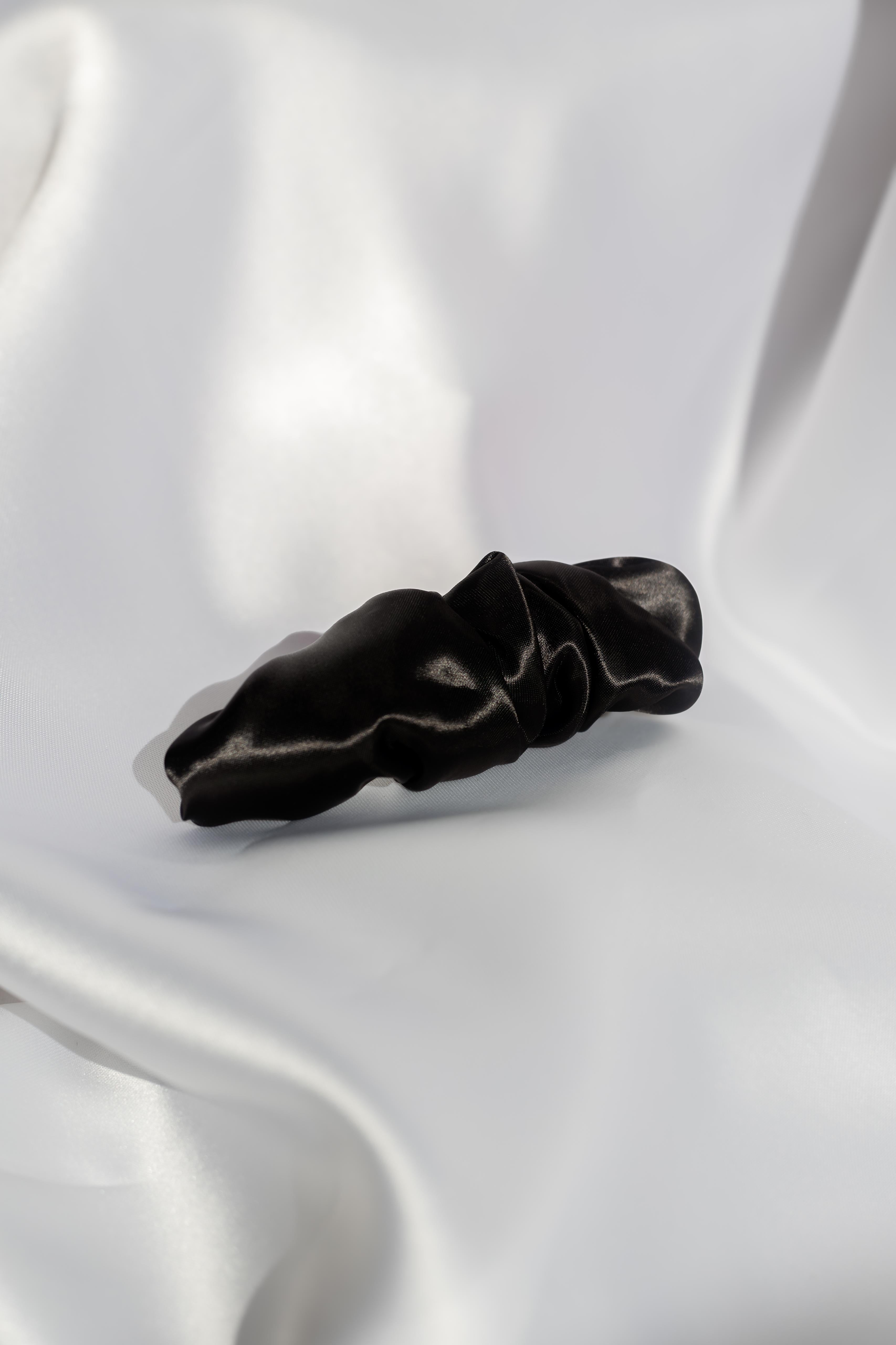 D'Arte Collection - Pinza de tela Negro satén